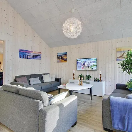 6 Bedroom Beautiful In Tranekaer Hébergement de vacances Tranekær