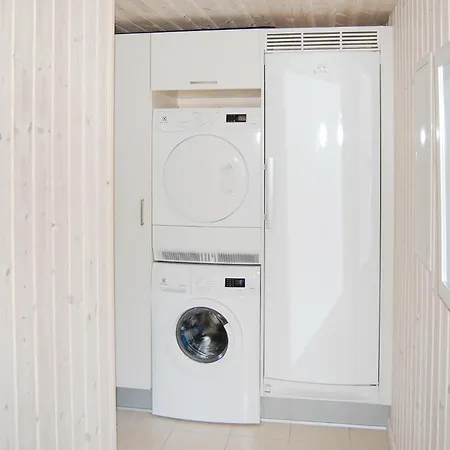 6 Bedroom Beautiful In Tranekaer * Tranekær