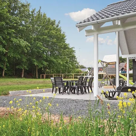 6 Bedroom Beautiful In Tranekaer Semesterbostad