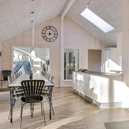 6 Bedroom Beautiful In Tranekaer *