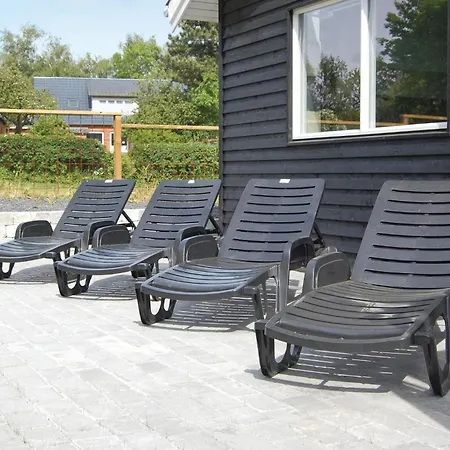 Front In With Sauna Tranekær
