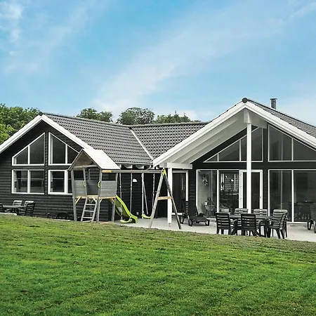 Semesterbostad 6 Bedroom Beautiful In Tranekaer *