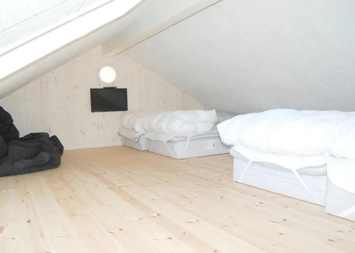 Semesterbostad 6 Bedroom Beautiful In *