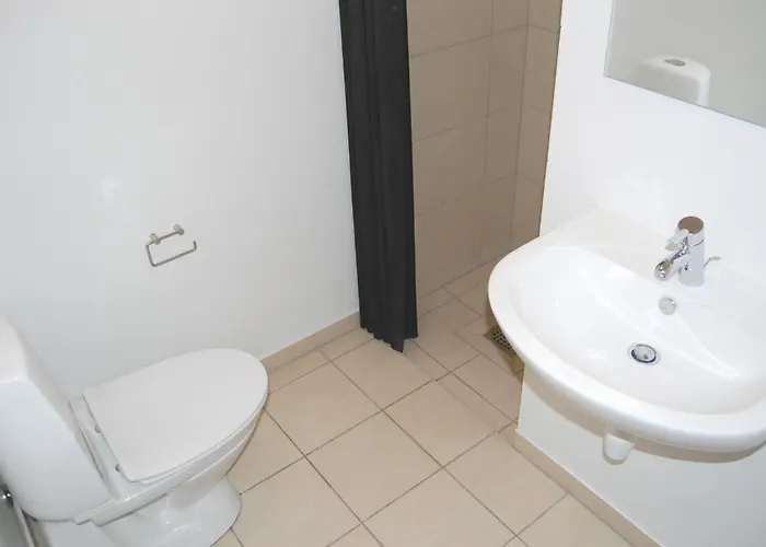 6 Bedroom Beautiful In * Tranekær