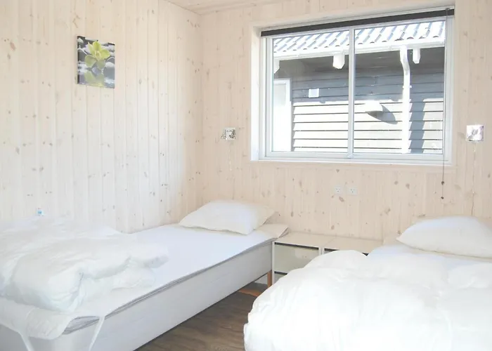 Semesterbostad 6 Bedroom Beautiful In