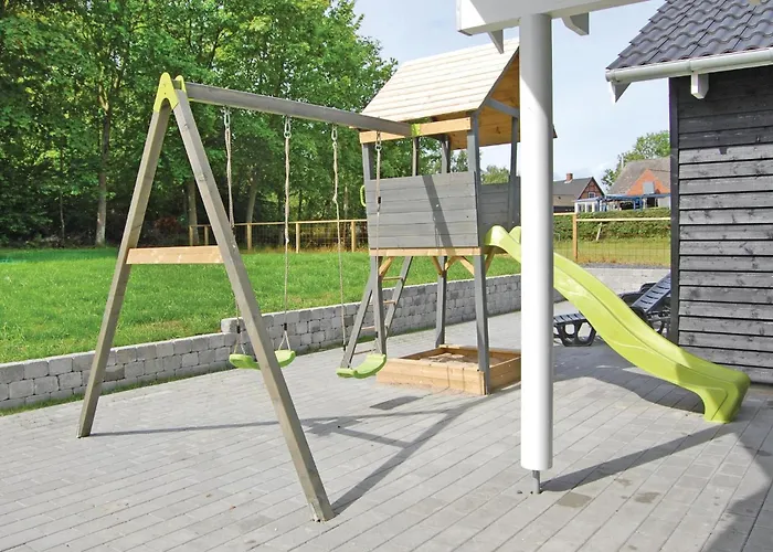 Semesterbostad 6 Bedroom Beautiful In