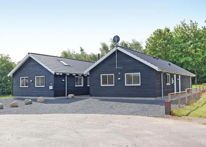 Semesterbostad 6 Bedroom Beautiful In